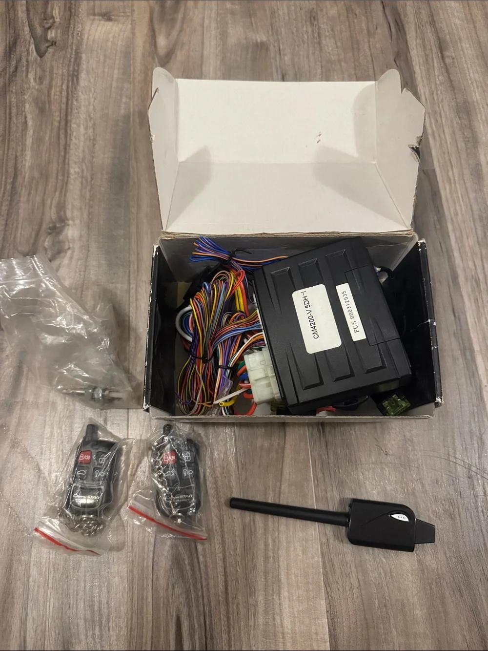 Compustar Auto Security Remote Start System - Picture 4 of 4